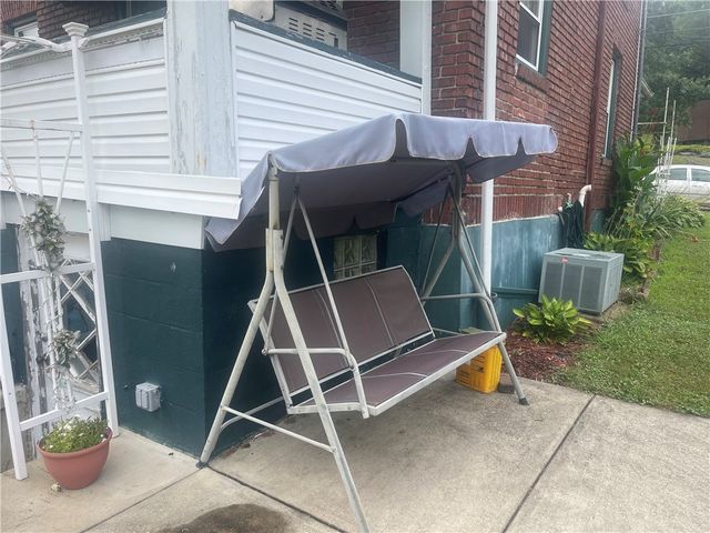 164 Chestnut Street, Wheatland, PA 16161