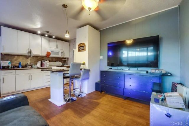 3826 Beyer Boulevard, San Diego, CA 92173