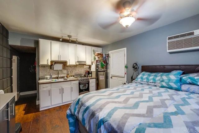 3826 Beyer Boulevard, San Diego, CA 92173