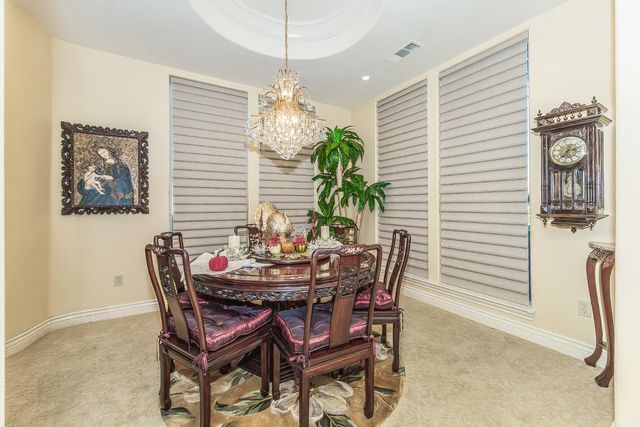 2135 SE Cottonwood Circle, Visalia, CA 93277