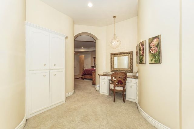 2135 SE Cottonwood Circle, Visalia, CA 93277