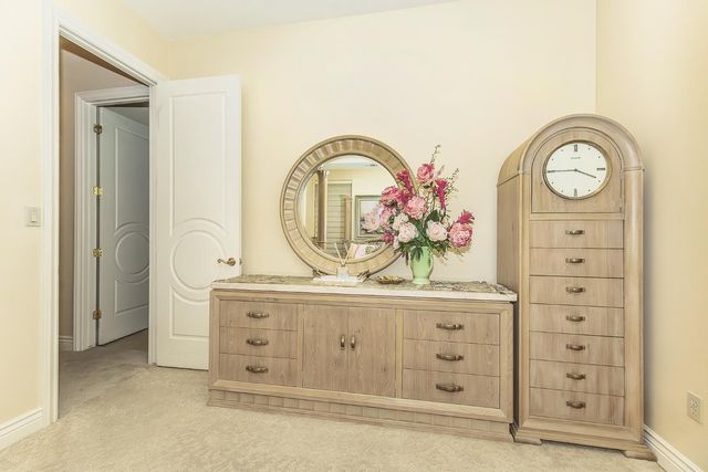 2135 SE Cottonwood Circle, Visalia, CA 93277