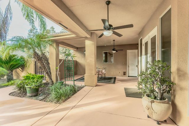 2135 SE Cottonwood Circle, Visalia, CA 93277