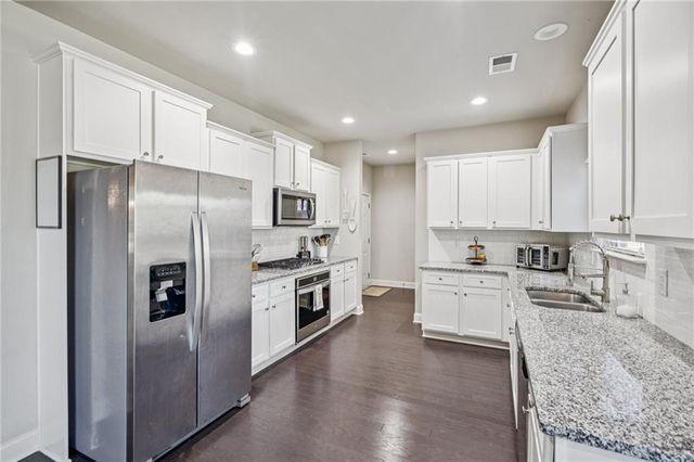 2225 Blackberry Court, Monroe, GA 30656