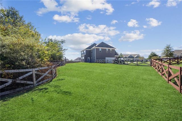 2225 Blackberry Court, Monroe, GA 30656