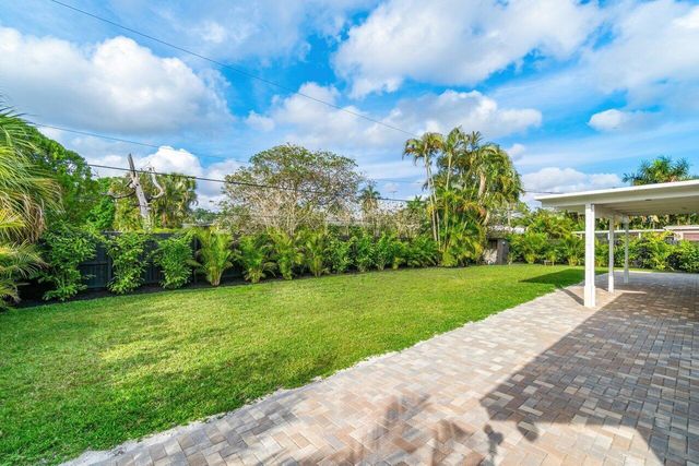 4593 ELLWOOD Drive, Delray Beach, FL 33445