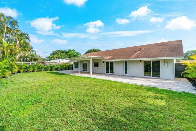 4593 ELLWOOD Drive, Delray Beach, FL 33445