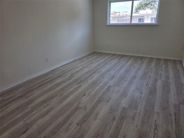 10267 S Gessner Road, Houston, TX 77071