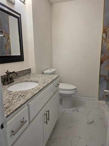 10267 S Gessner Road, Houston, TX 77071
