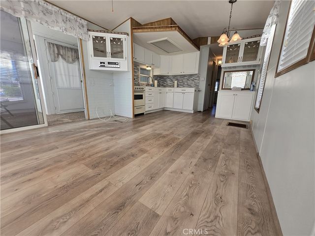 1295 S Cawston 42, Hemet, CA 92545