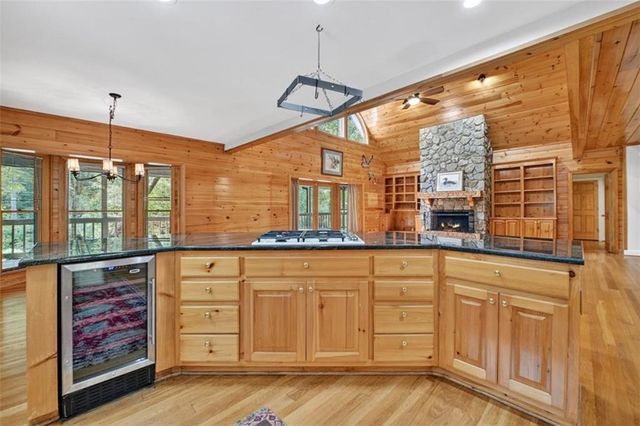 88 Pauls Lane, Ellijay, GA 30536