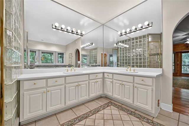 88 Pauls Lane, Ellijay, GA 30536