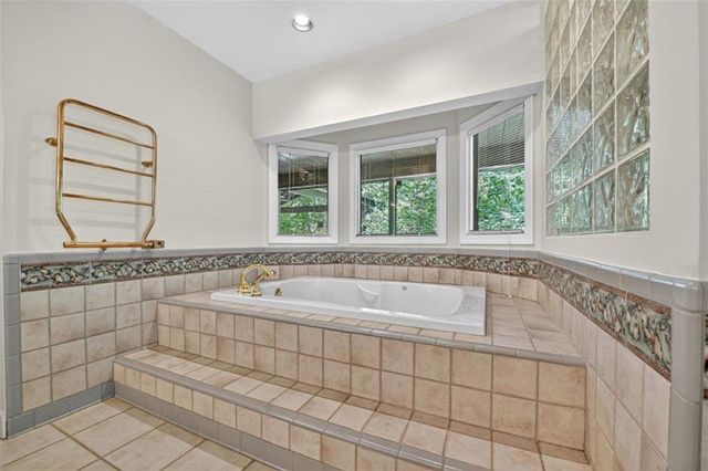 88 Pauls Lane, Ellijay, GA 30536