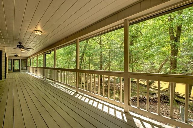 88 Pauls Lane, Ellijay, GA 30536