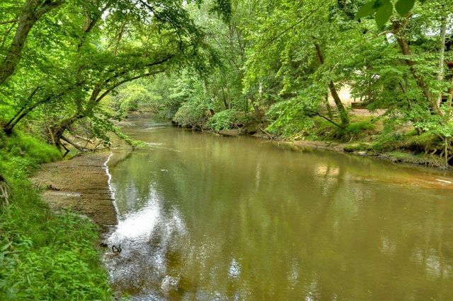 88 Pauls Lane, Ellijay, GA 30536