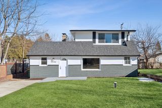 1208 S Union Street, Aurora, IL 60505