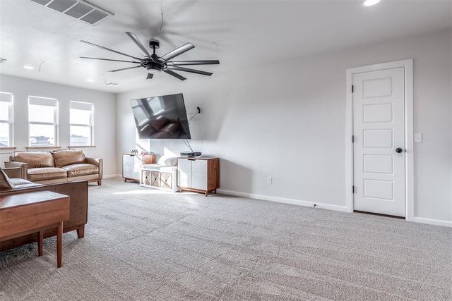 3281 Silver Crossings Circle, Piedmont, OK 73078