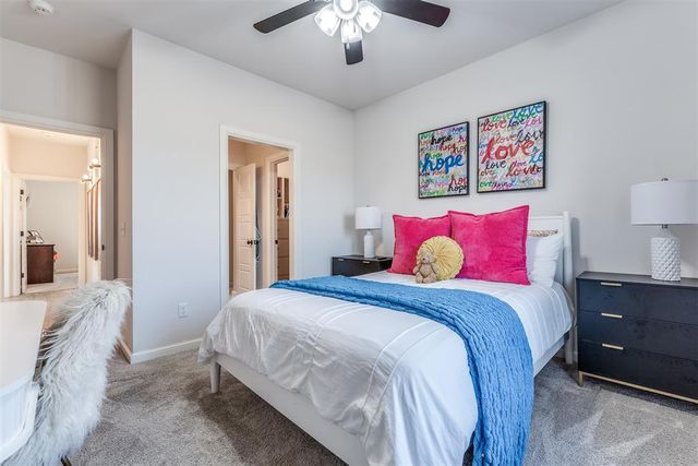 3281 Silver Crossings Circle, Piedmont, OK 73078