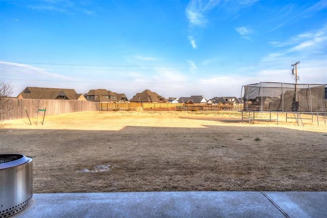 3281 Silver Crossings Circle, Piedmont, OK 73078