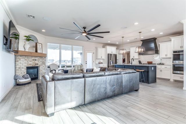 3281 Silver Crossings Circle, Piedmont, OK 73078