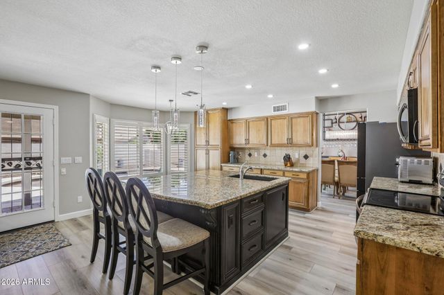 704 E WINDSOR Drive, Gilbert, AZ 85296
