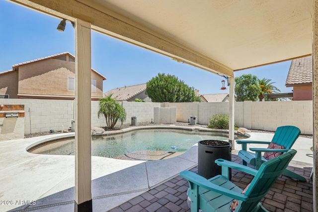 704 E WINDSOR Drive, Gilbert, AZ 85296