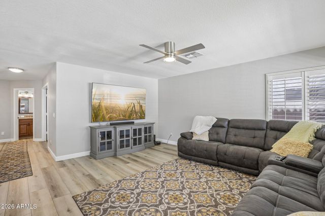 704 E WINDSOR Drive, Gilbert, AZ 85296