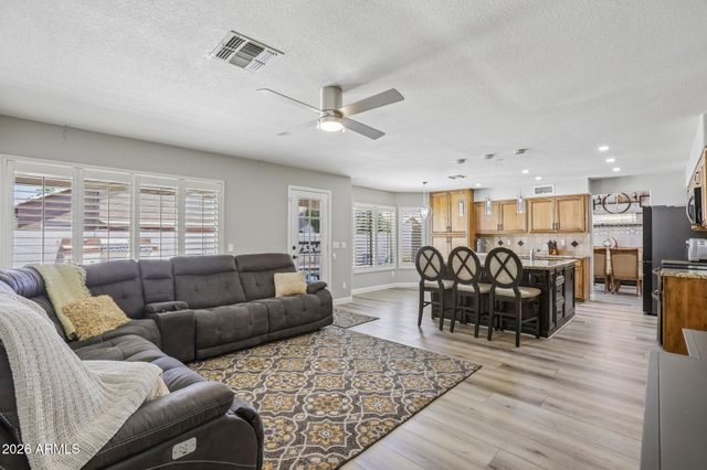704 E WINDSOR Drive, Gilbert, AZ 85296