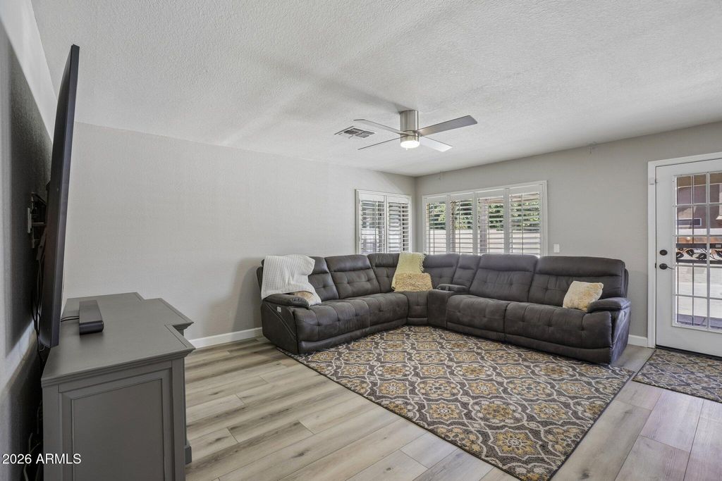 704 E WINDSOR Drive, Gilbert, AZ 85296 — photo 4