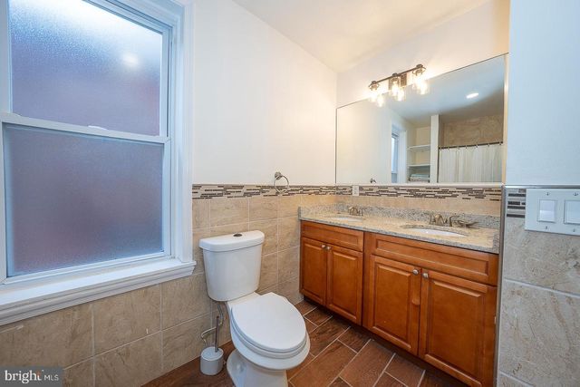 1412 N 4TH ST N, Philadelphia, PA 19122