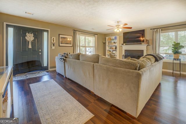 530 Windermere Drive, Loganville, GA 30052