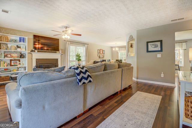 530 Windermere Drive, Loganville, GA 30052