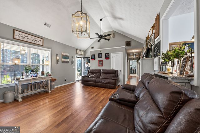 542 Indian Creek Trail, Rutledge, GA 30663