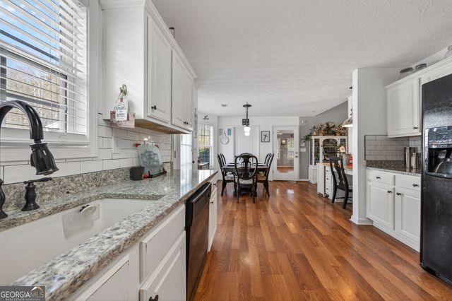 542 Indian Creek Trail, Rutledge, GA 30663