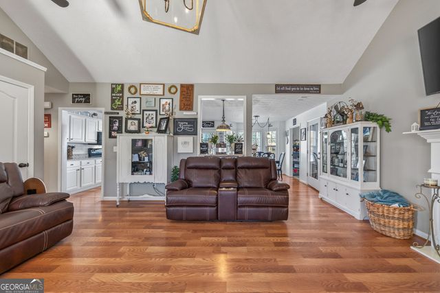 542 Indian Creek Trail, Rutledge, GA 30663