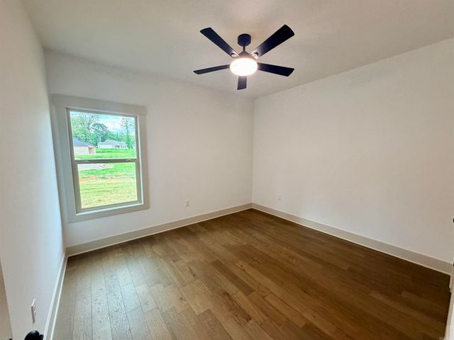 6812 N Detonti, Bauxite, AR 72011