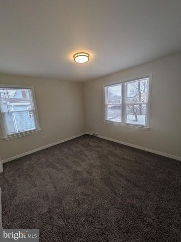 637 W SOMERDALE RD, Somerdale, NJ 08083