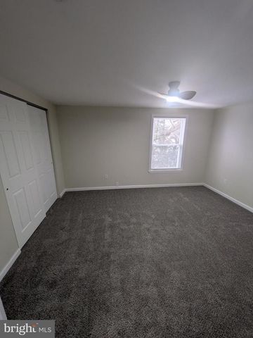 637 W SOMERDALE RD, Somerdale, NJ 08083