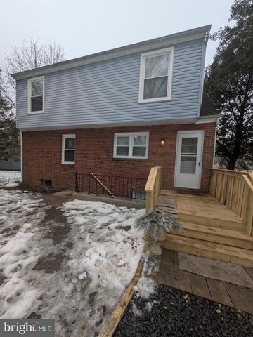 637 W SOMERDALE RD, Somerdale, NJ 08083