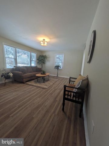 637 W SOMERDALE RD, Somerdale, NJ 08083