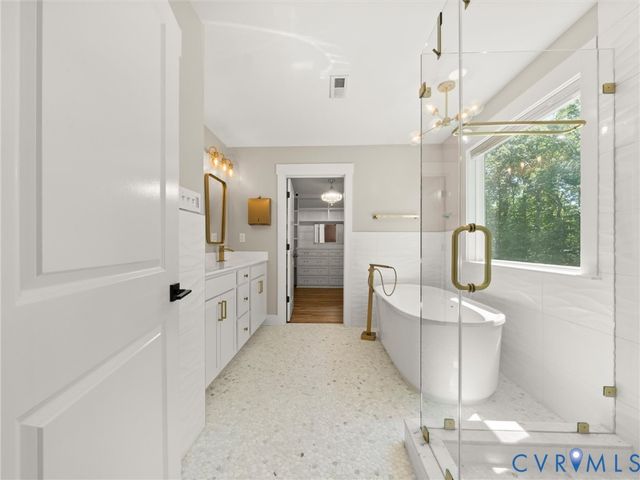11537 Longtown Dr, Midlothian, VA 23112