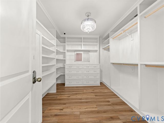 11537 Longtown Dr, Midlothian, VA 23112