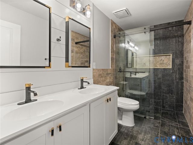 11537 Longtown Dr, Midlothian, VA 23112