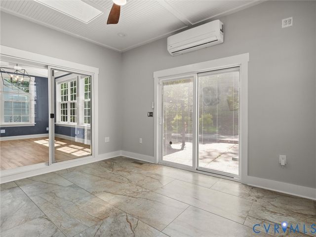 11537 Longtown Dr, Midlothian, VA 23112