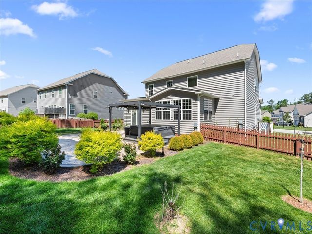 11537 Longtown Dr, Midlothian, VA 23112