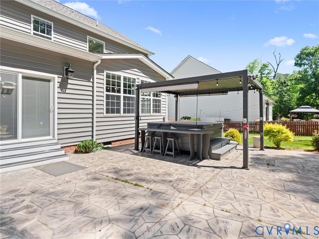 11537 Longtown Dr, Midlothian, VA 23112