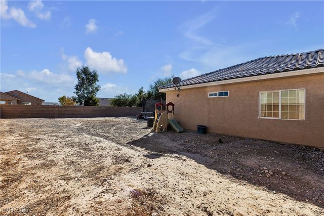 4911 East Parkwood Drive, Pahrump, NV 89061