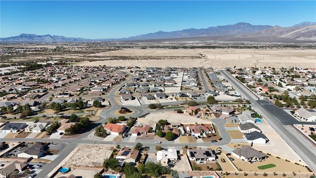 4911 East Parkwood Drive, Pahrump, NV 89061