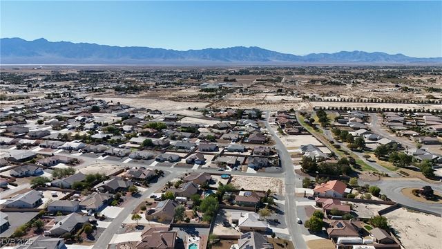 4911 East Parkwood Drive, Pahrump, NV 89061