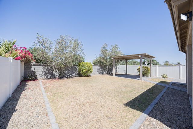 6412 S 24th Place, Phoenix, AZ 85042
